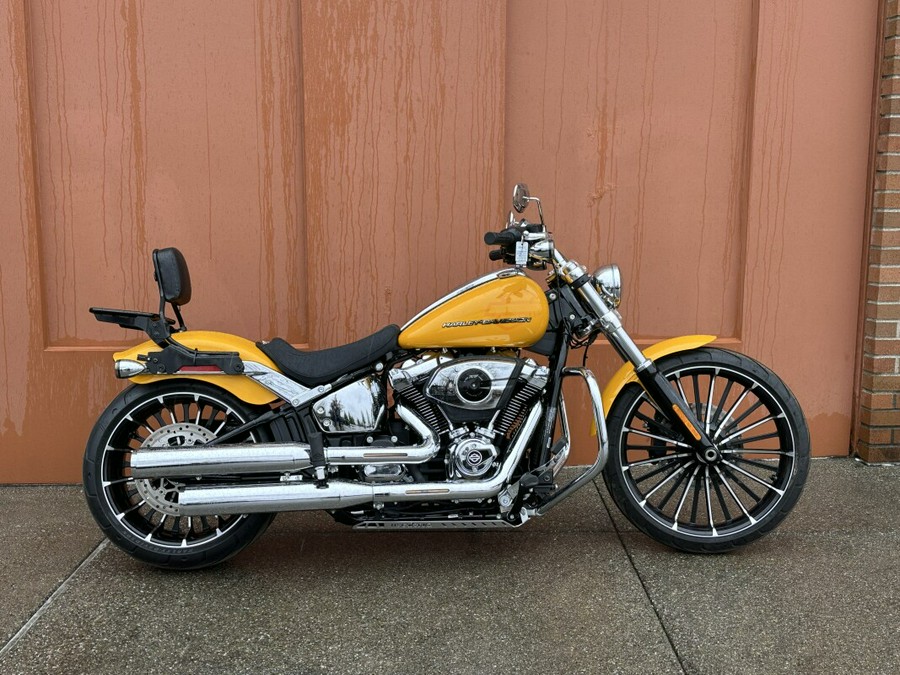 Harley-Davidson® Breakout™ Centerline