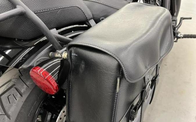 2019 Indian Motorcycle® Scout® Bobber Thunder Black