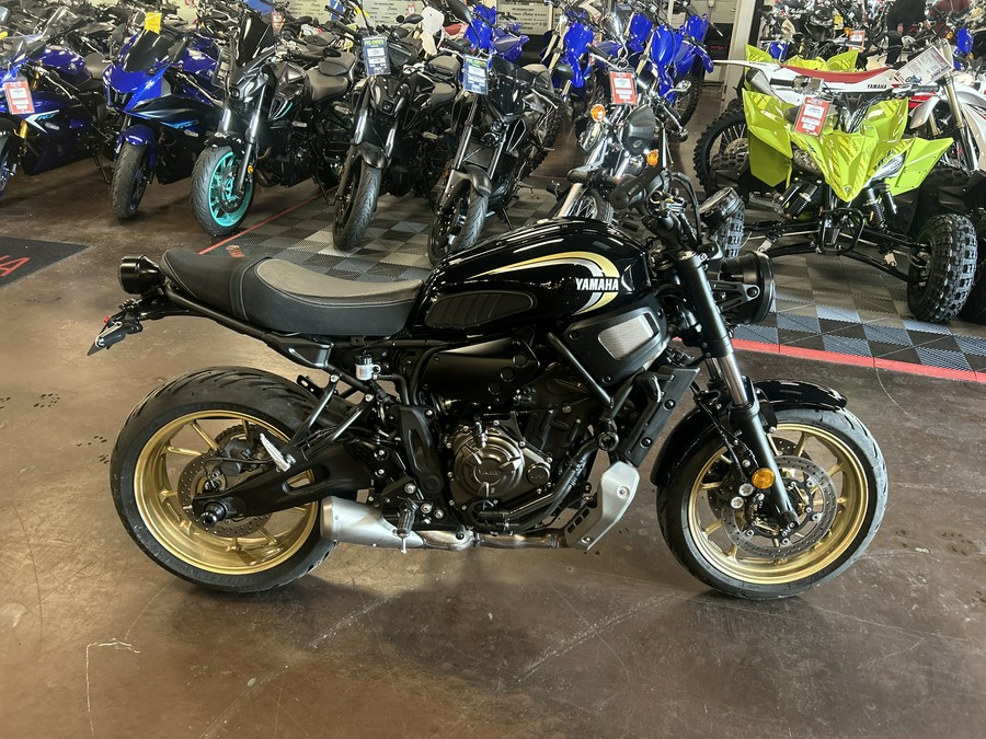 2023 Yamaha XSR 700