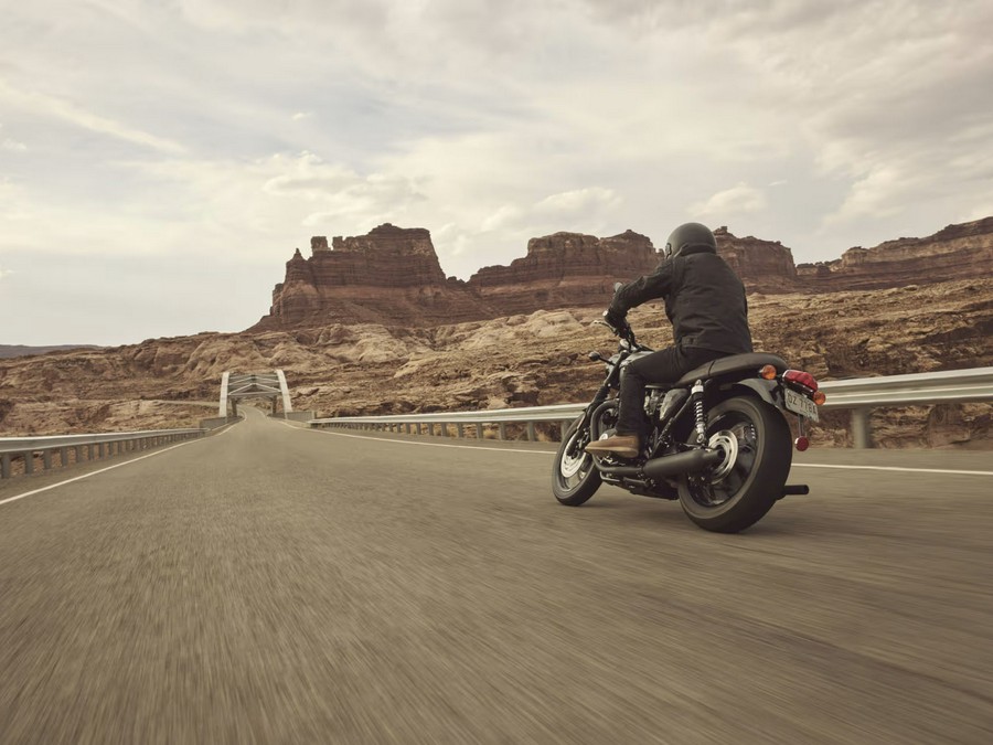 2026 Triumph Bonneville T120 Black
