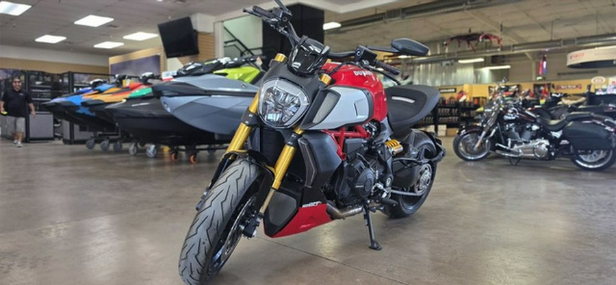 2021 Ducati Diavel 1260 S Ducati Red