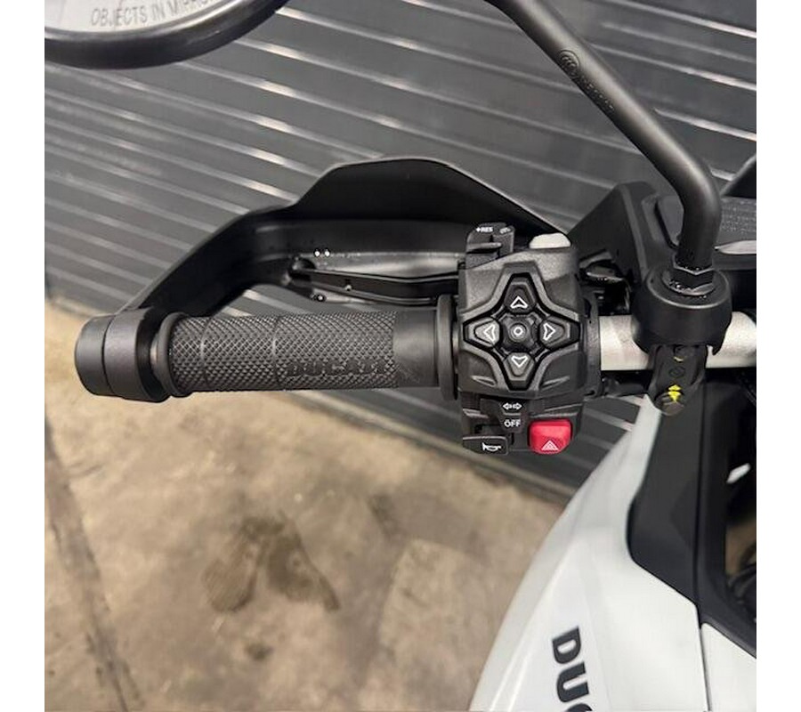 2026 Ducati DESERT X V2