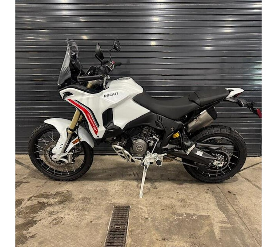 2026 Ducati DESERT X V2
