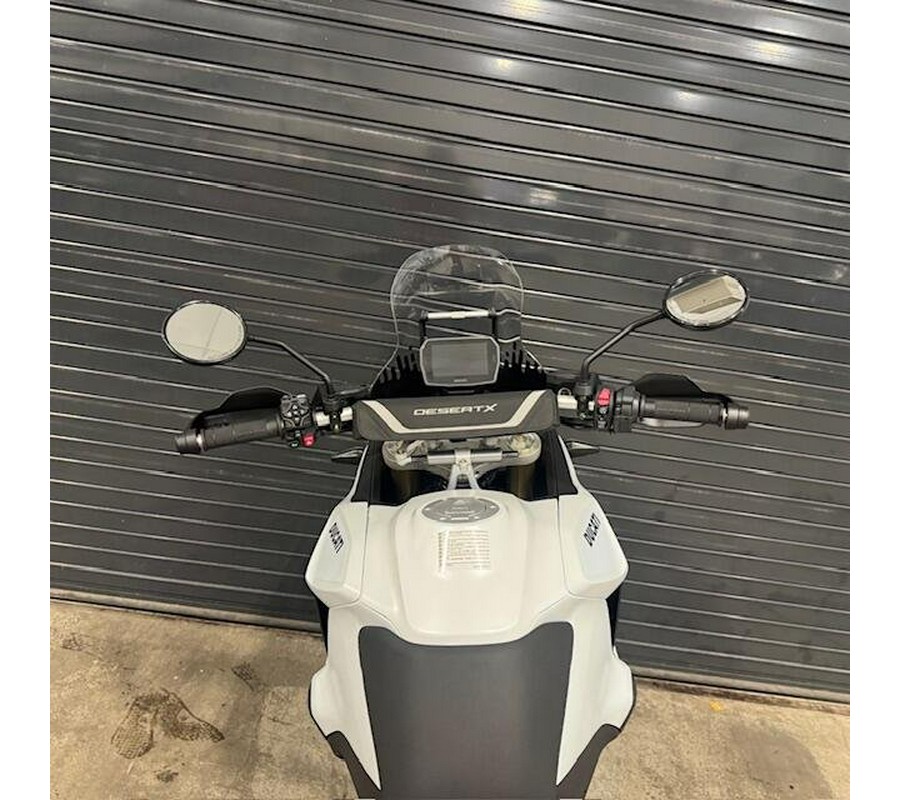 2026 Ducati DESERT X V2