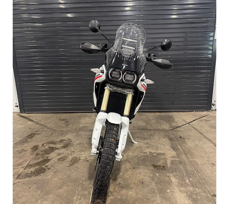 2026 Ducati DESERT X V2