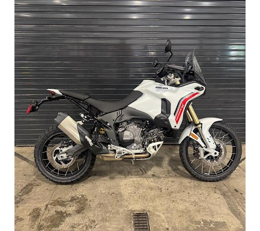 2026 Ducati DESERT X V2