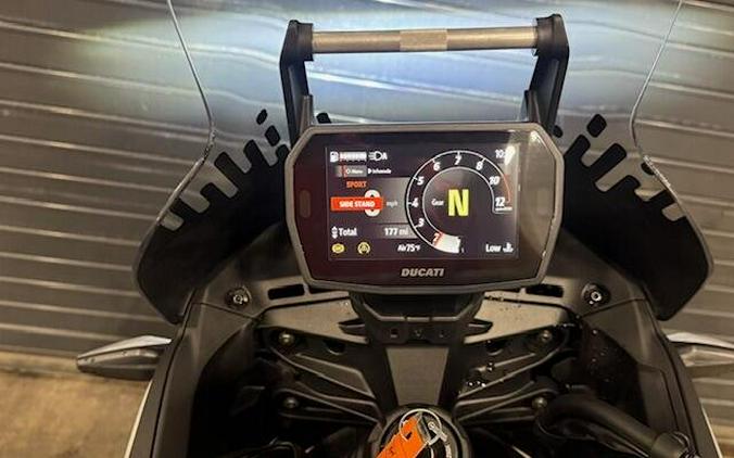 2026 Ducati DESERT X V2