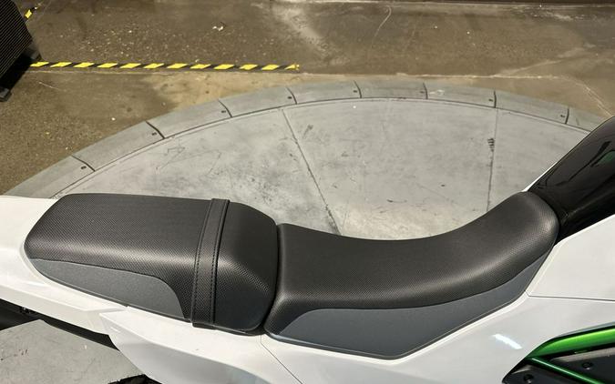 2026 Kawasaki KLE® 500 ABS SE