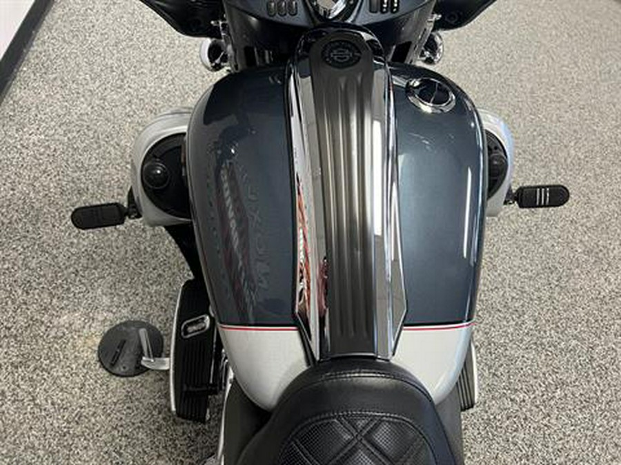 2019 Harley-Davidson CVO™ Street Glide®