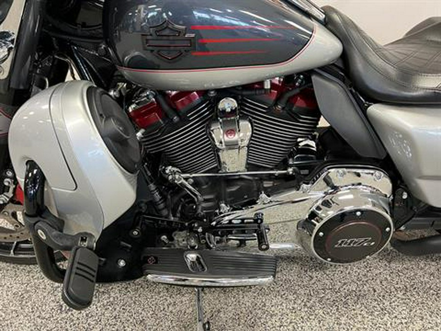 2019 Harley-Davidson CVO™ Street Glide®