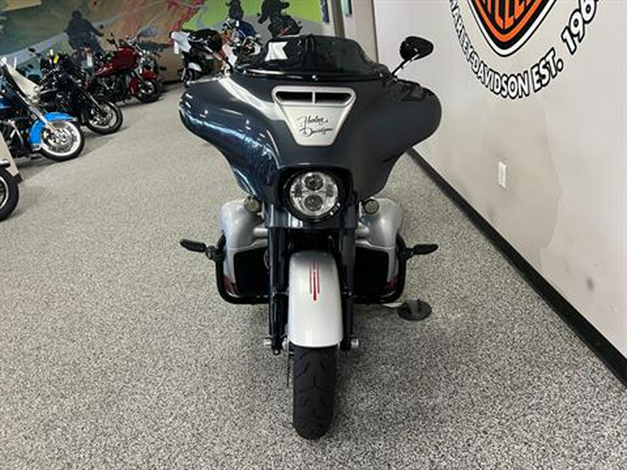 2019 Harley-Davidson CVO™ Street Glide®