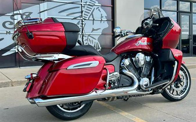 2024 Indian Motorcycle Pursuit® Limited® with PowerBand Audio Package