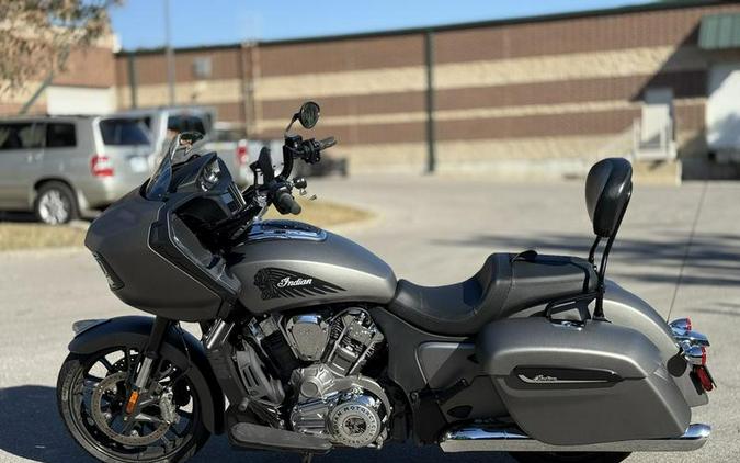 2023 Indian Motorcycle® Challenger® Titanium Smoke