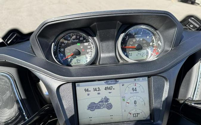 2023 Indian Motorcycle® Challenger® Titanium Smoke