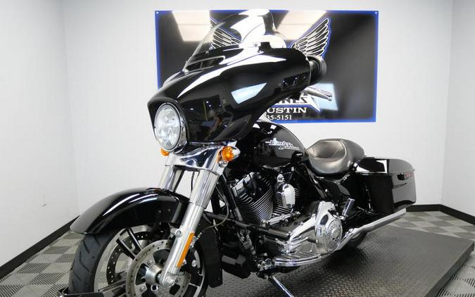 2016 Harley-Davidson® FLHX - Street Glide®
