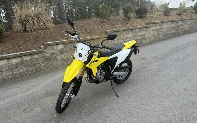 2026 Suzuki DR-Z400SM6