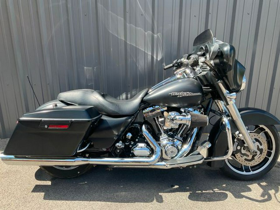 2012 Harley-Davidson Street Glide Base