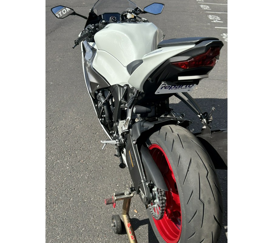 2025 Kawasaki Ninja ZX-6R ABS