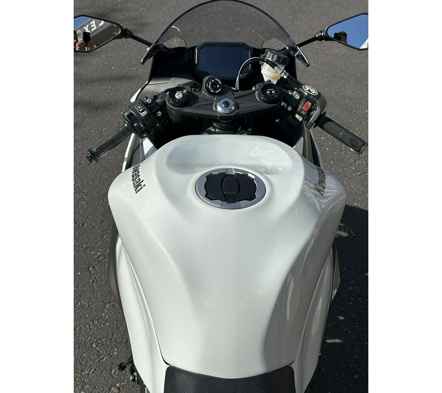 2025 Kawasaki Ninja ZX-6R ABS