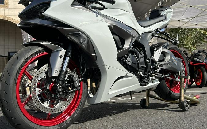 2025 Kawasaki Ninja ZX-6R ABS