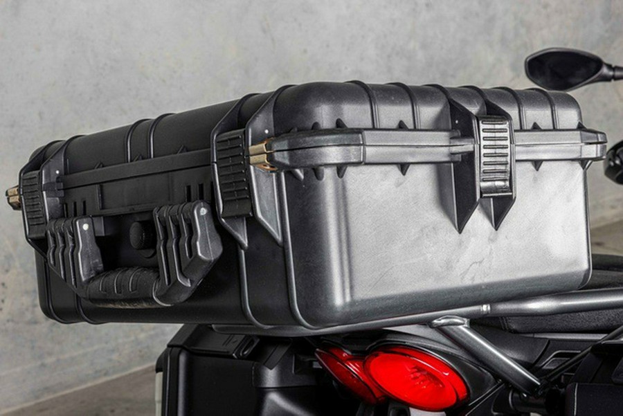 2022 Moto Guzzi V85 TT Guardia dOnore E5