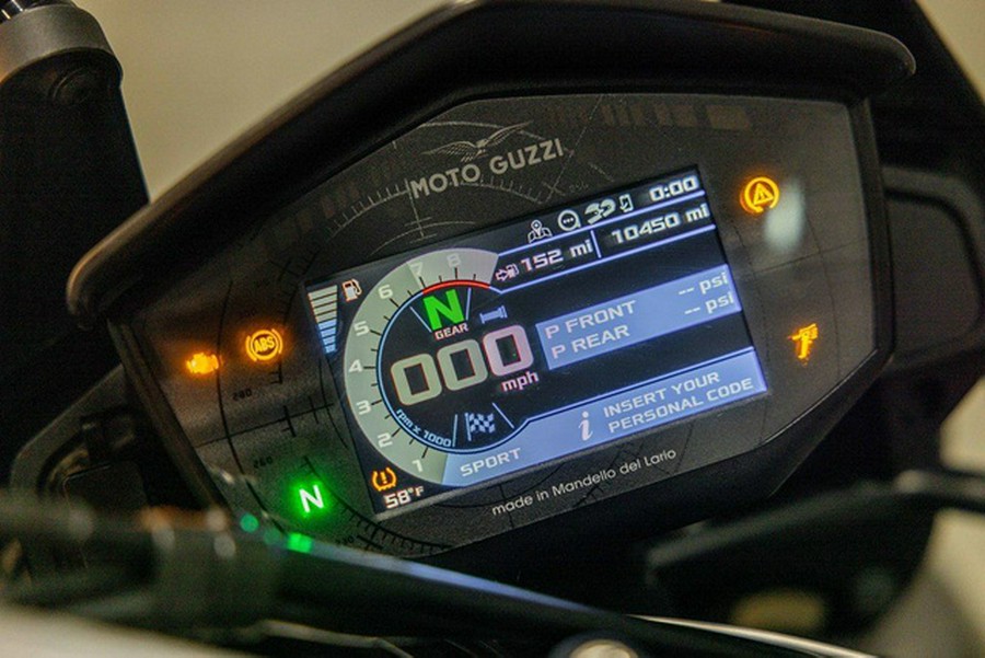 2022 Moto Guzzi V85 TT Guardia dOnore E5