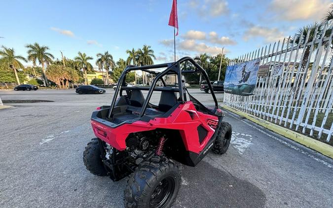 2026 Polaris RZR 200 EFI