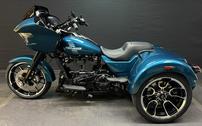 Harley-Davidson® Road Glide 3 2026 FLTRT TEAL THUNDER