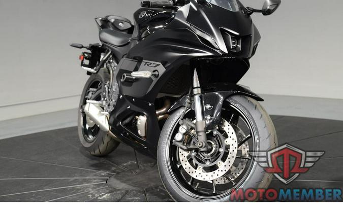 2025 Yamaha YZF-R7