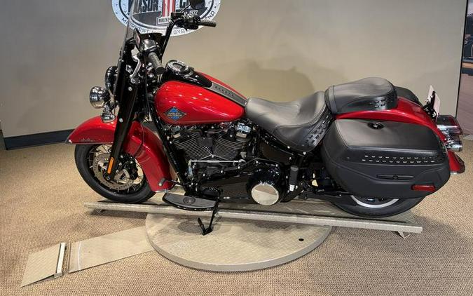 2026 Harley-Davidson® FLHC - Heritage Classic