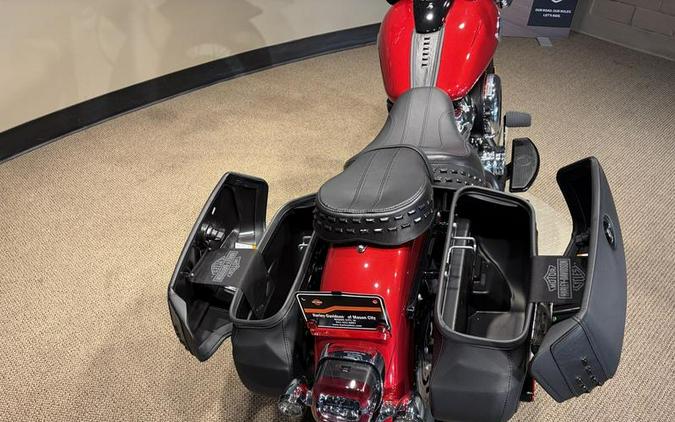 2026 Harley-Davidson® FLHC - Heritage Classic