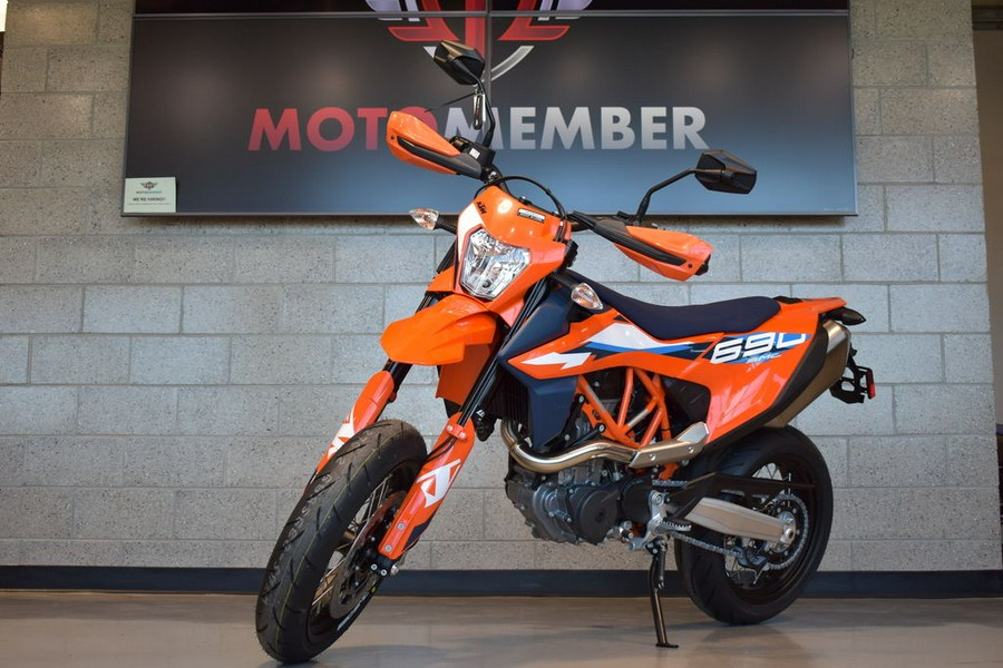 2024 KTM 690 SMC R