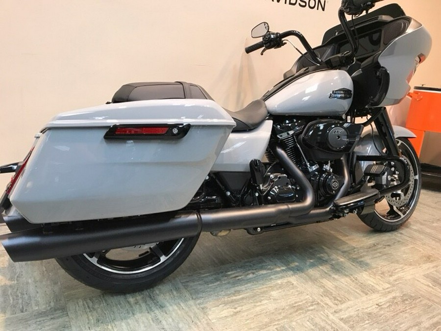 2024 Harley-Davidson Road Glide® Billiard Gray - Black Finish FLTRX