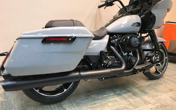 2024 Harley-Davidson Road Glide® Billiard Gray - Black Finish FLTRX