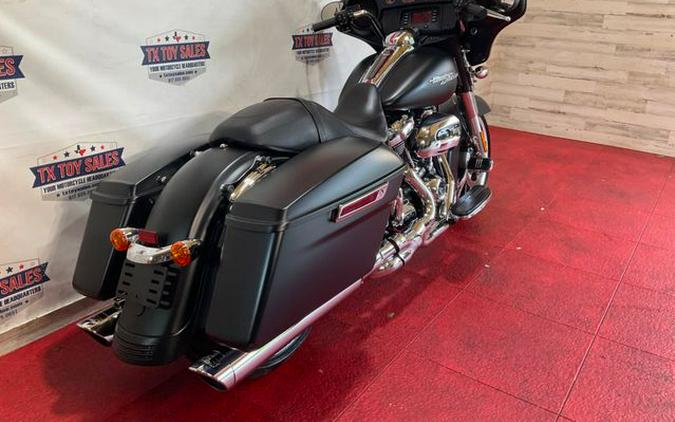 2020 Harley-Davidson Street Glide Base