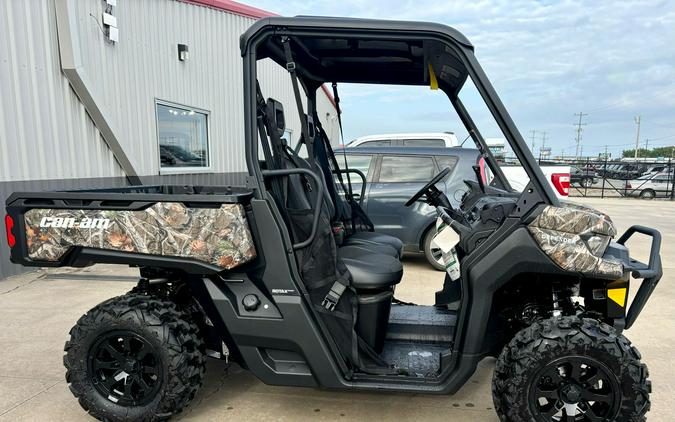 2025 Can-Am™ Defender XT HD9