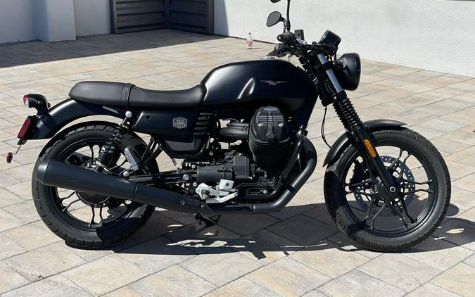 2020 Moto Guzzi V7 III Stone