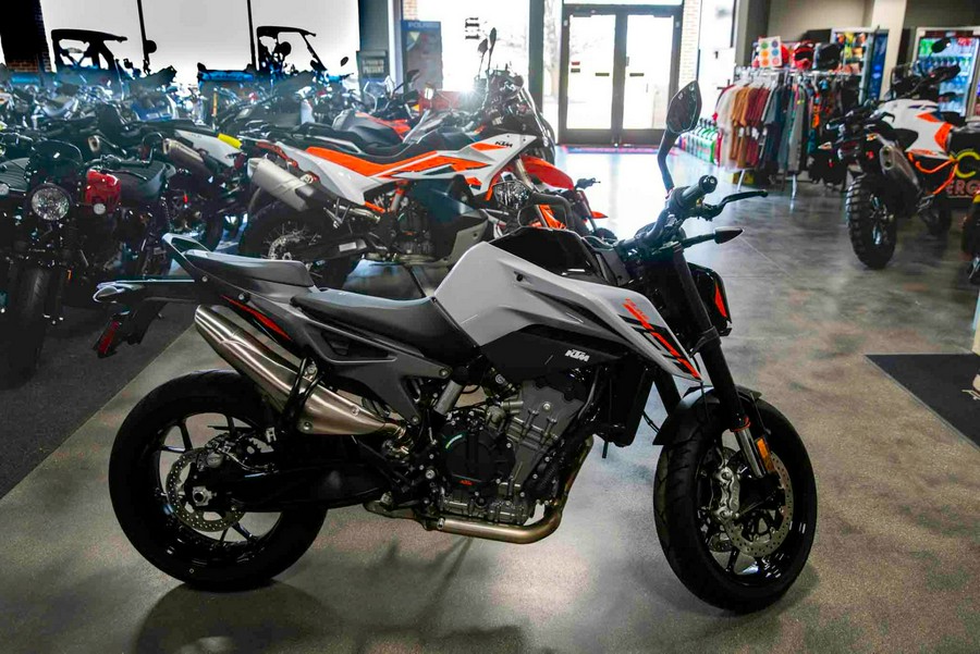 2024 KTM 790 Duke