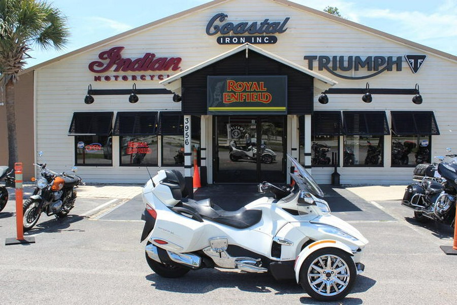 2016 Can-Am® Spyder® RT Limited 6-Speed Semi-Automatic (SE6)