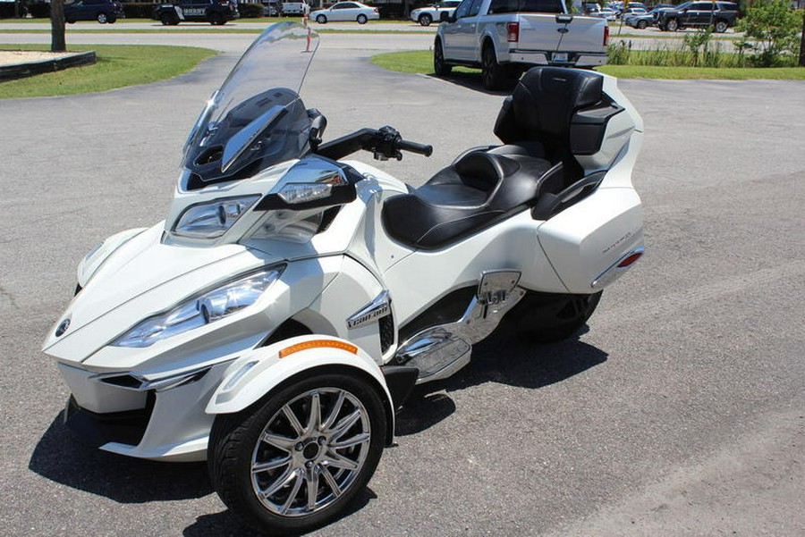 2016 Can-Am® Spyder® RT Limited 6-Speed Semi-Automatic (SE6)