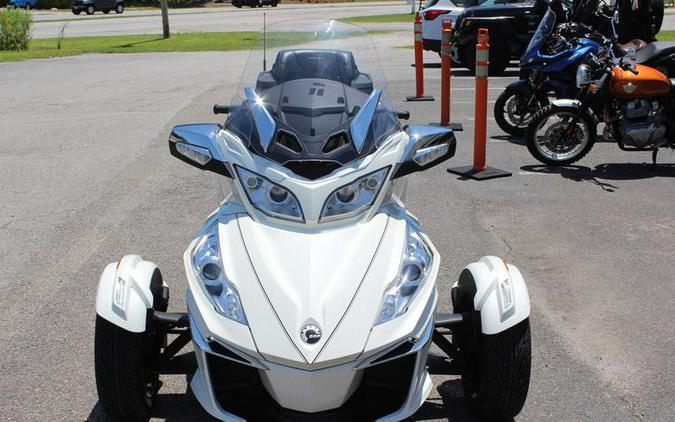 2016 Can-Am® Spyder® RT Limited 6-Speed Semi-Automatic (SE6)