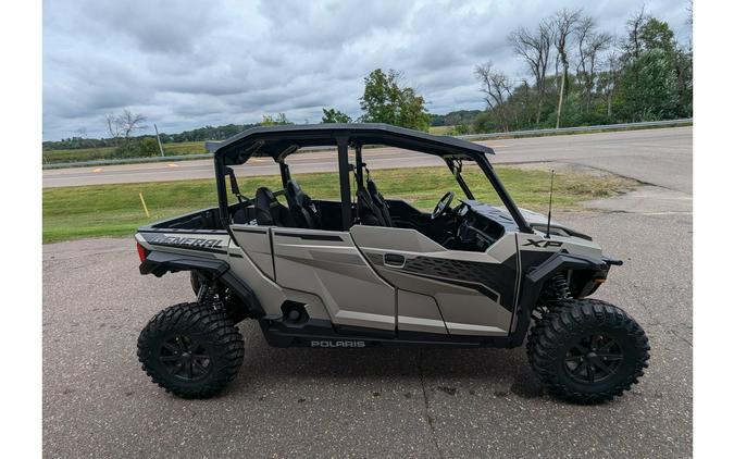 2024 Polaris Industries GENERAL XP4 1000 ULTIMATE - M SILVER QUARTZ Ultimate