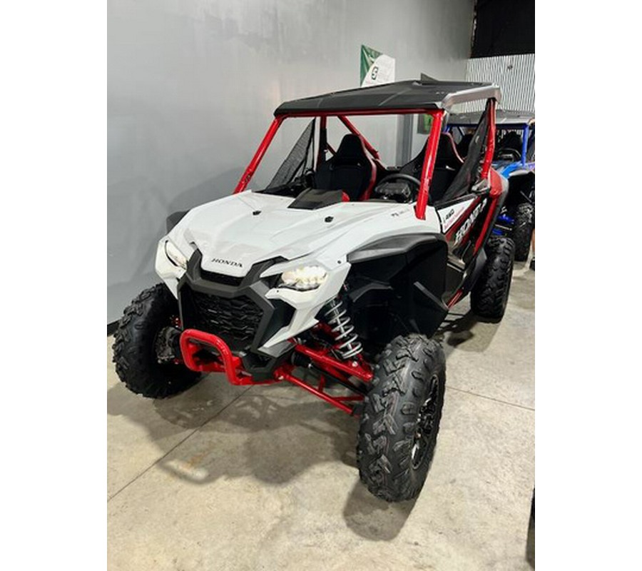 2025 Honda TALON R LIVE VALVE