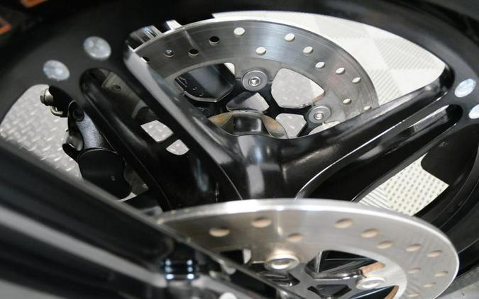 2019 Harley-Davidson® FXDRS - FXDR™ 114