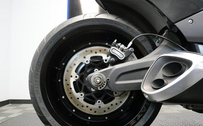 2019 Harley-Davidson® FXDRS - FXDR™ 114