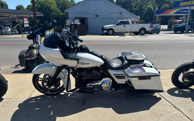 2013 Harley-Davidson Road Glide Custom FLTRX