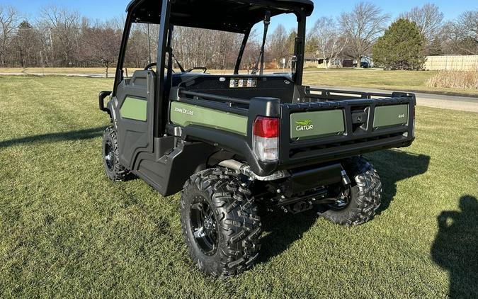 2024 John Deere 3-Passenger Gator™ XUV835M HVAC Cab