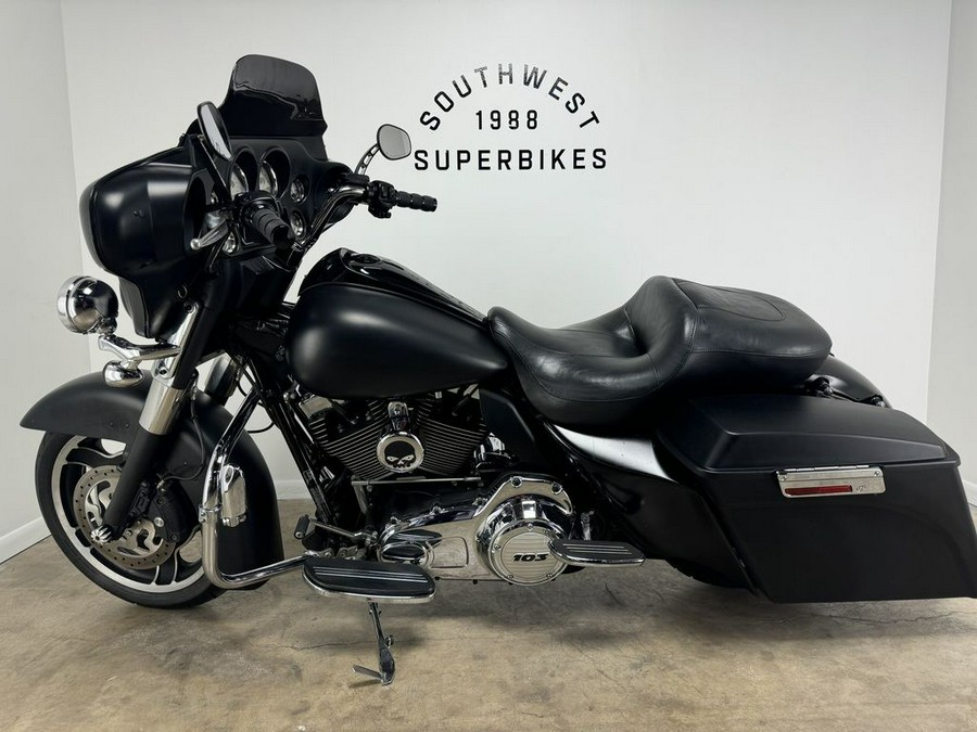 2013 Harley-Davidson® FLHX - Street Glide®