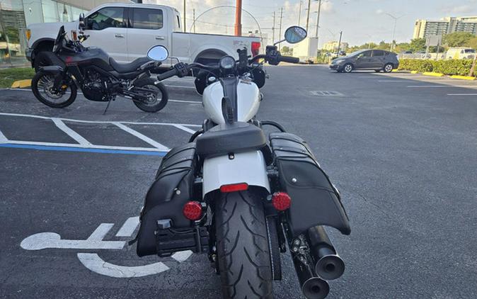 2022 Indian Super Chief ABS Pearl White