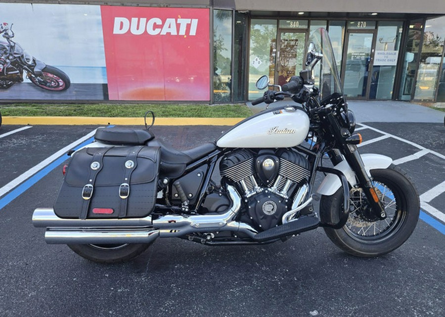 2022 Indian Super Chief ABS Pearl White